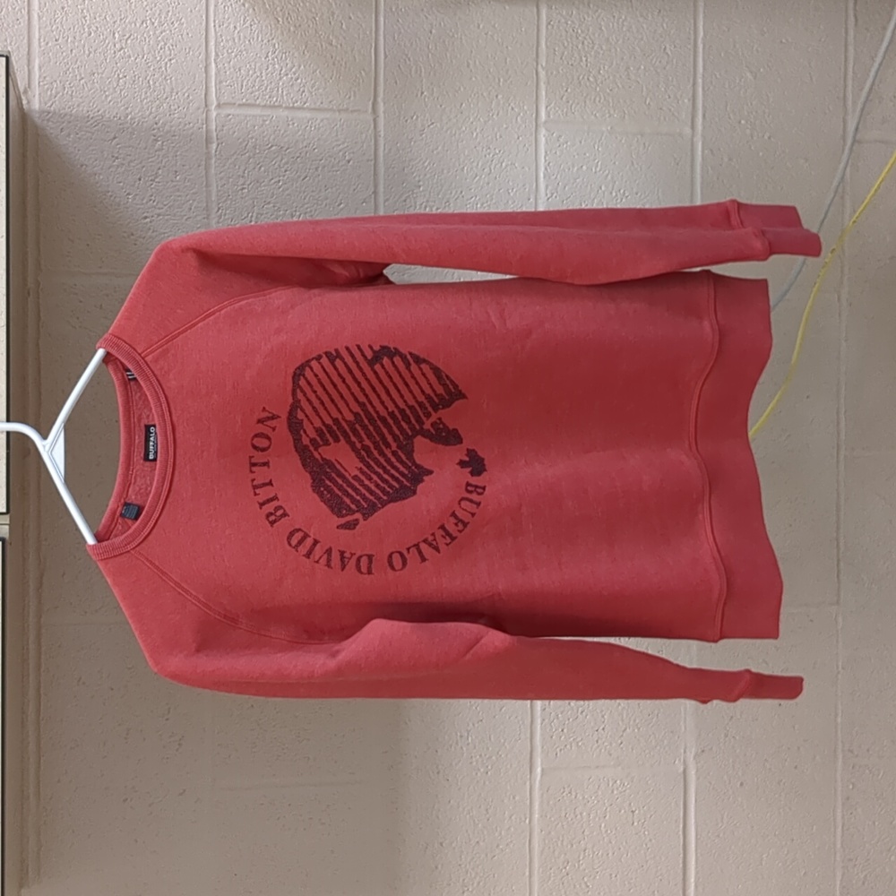 Buffalo sweatshirt size medium